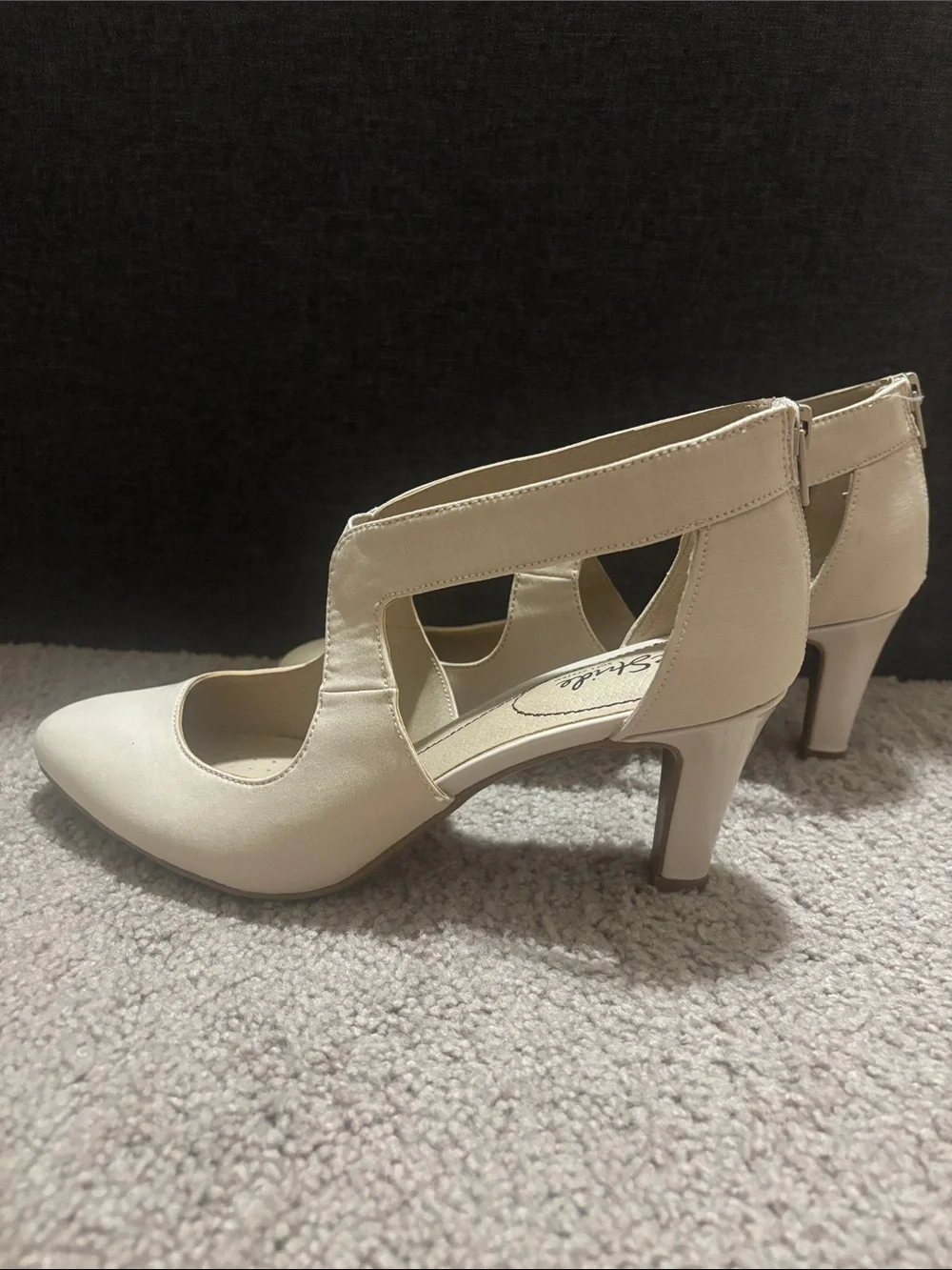 Life Stride Ivory Cutout Pointed-Toe Heels